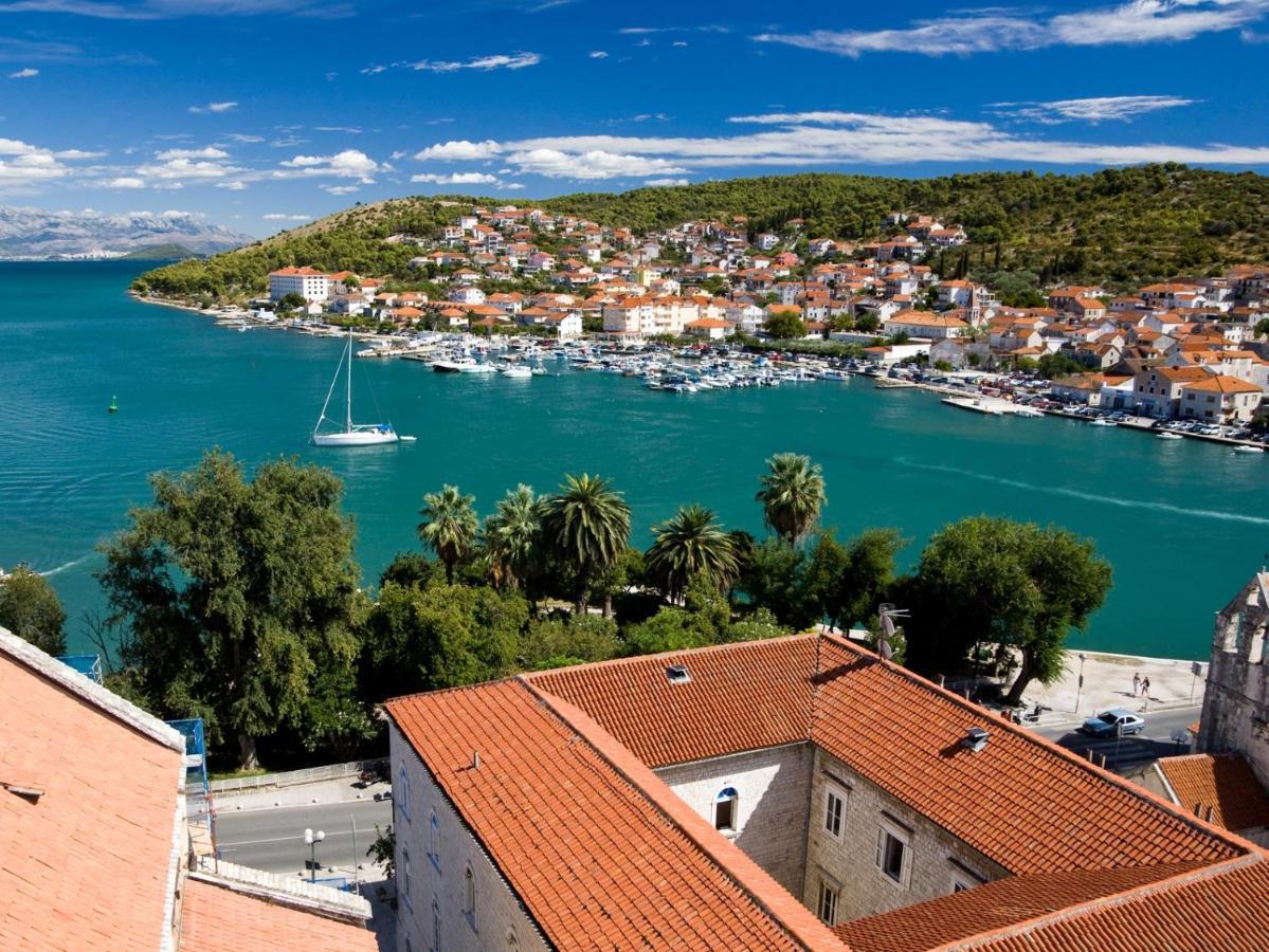 Apartment In Okrug Gornji With Seaview, Balcony, Air Condition, Wifi Trogir Exterior photo